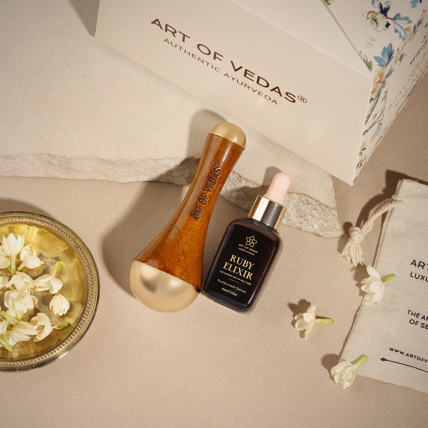 Kumkumadi Abhyanga Ritual Kit